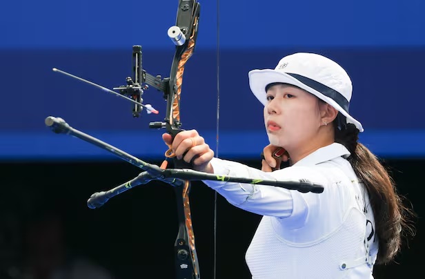 Lim Si-hyeon khi thi đấu nội dung cá nhân nữ ở Olympic 2024. Ảnh: News1