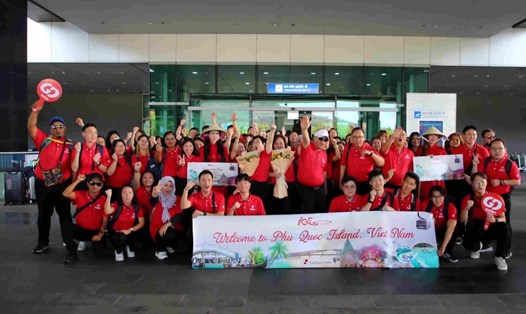 Đoàn lữ hành Malaysia đến khảo sát thị trường du lịch Phú Quốc. Ảnh: Xuân Nhi