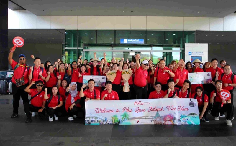 Đoàn lữ hành Malaysia đến khảo sát thị trường du lịch Phú Quốc. Ảnh: Xuân Nhi