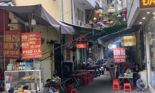 Ngõ Phất Lộc.