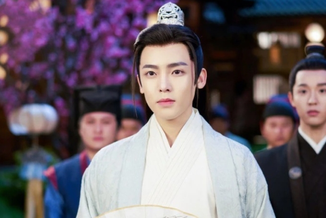 Hầu Minh Hạo tăng danh tiếng mạnh nhờ diễn xuất tiến bộ. Ảnh: NSX.