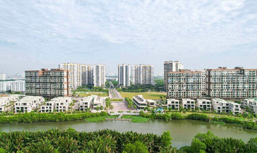 Ngân hàng đã nới nhiều điều kiện khi cho vay mua bất động sản. Ảnh: Bảo Chương
