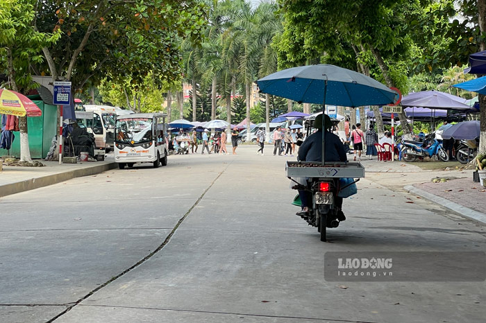 Các điểm du lịch tâm linh trên địa bàn Lào Cai vẫn hoạt động bình thường, không xuất hiện tình trạng quá tải. Ảnh: Đinh Đại