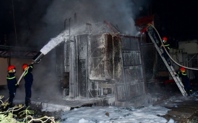 Hiện trường trạm biến áp 220 KVA - Cai Lậy trên địa bàn thị xã Cai Lậy (tỉnh Tiền Giang) bị cháy. Ảnh: Công an tỉnh Tiền Giang 