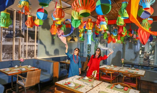 Một không gian đậm sắc màu phương Nam giúp du khách có sự trải nghiệm mới mẻ tại Hà Nội. Ảnh: L. A