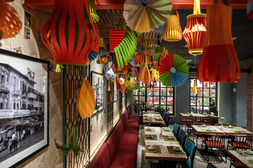Thousands of handmade lanterns are decorated to create a colorful space. Photo: L. A