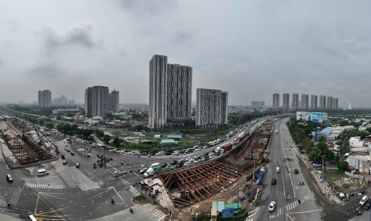 Kẹt xe, đóng cao tốc TPHCM – Long Thành, nhiều xe quay đầu. Ảnh: Anh Tú