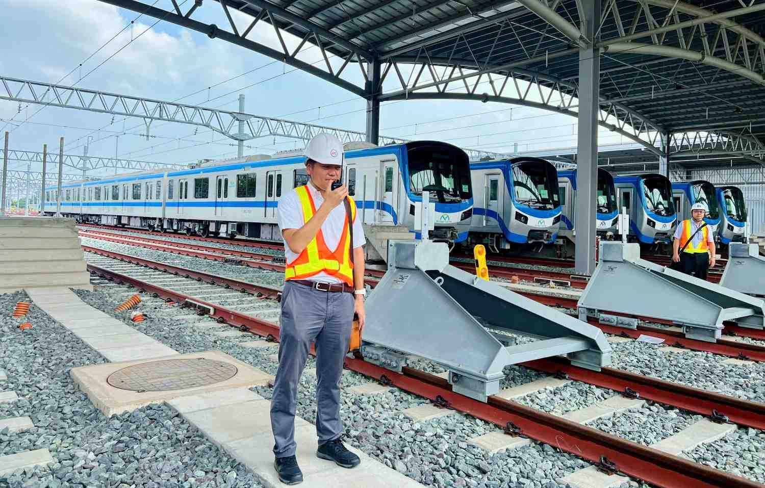 Metro số 1 được TPHCM đặt mục tiêu chạy thương mại cuối năm 2024.  Ảnh: MAUR
