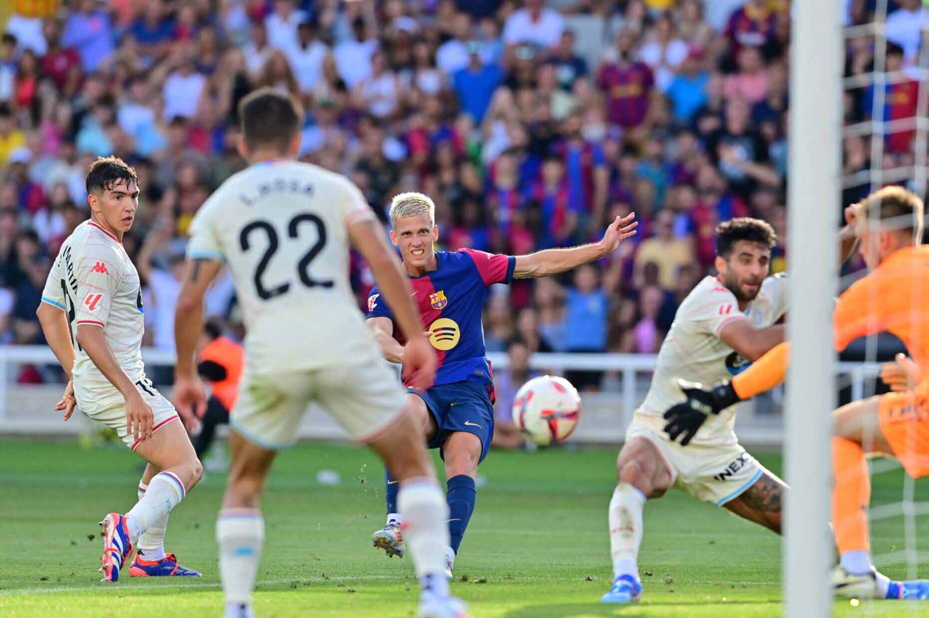 Dani Olmo quickly integrated into Barcelona's squad. Photo: AFP