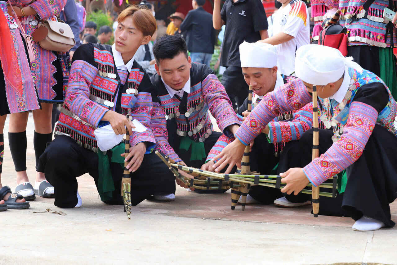 Unique cultural features of the Mong ethnic group. Photo: Tran Long