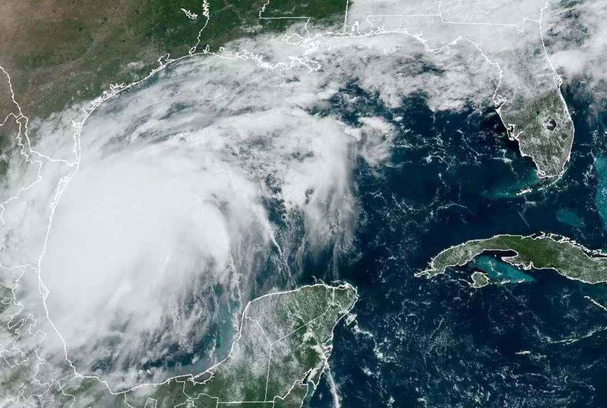 Ảnh vệ tinh bão số 6 Francine ngày 9.9.2024 theo giờ Mỹ. Ảnh: NOAA