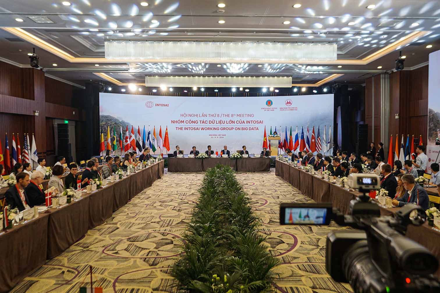 Quang cảnh Hội nghị lần thứ 8 Nhóm công tác Dữ liệu lớn của Tổ chức quốc tế các cơ quan Kiểm toán tối cao. Ảnh: Tùng Giang