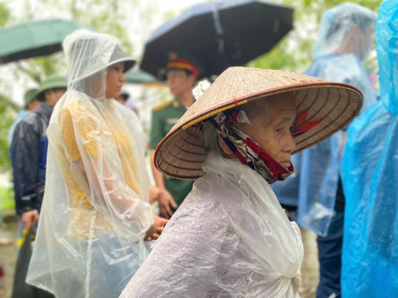 Many people mourn the passing of Captain Nguyen Dinh Khiem at such a young age. Photo: Minh Hoang