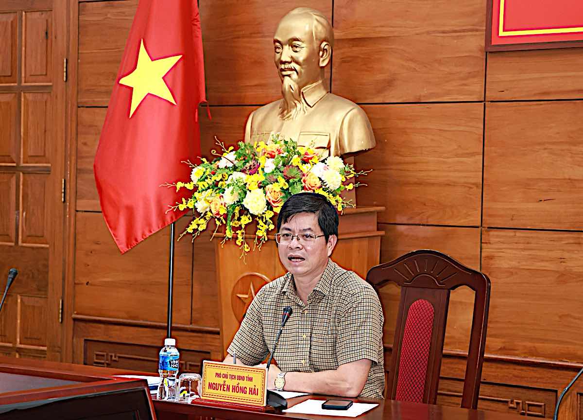 Vice Chairman of Binh Thuan Provincial People's Committee Nguyen Hong Hai gave a speech directing the acceleration of the Son My 1 Industrial Park project. Photo: Nguyen Phuong