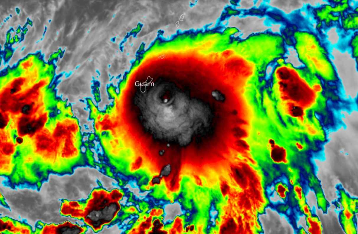 Ngay 10.9, bao nhiet doi Bebinca hinh thanh gan lanh tho Guam cua My o phia tay Thai Binh Duong va du kien ​​se manh len khi di chuyen ve phia tay bac. Anh: Met Office Storms