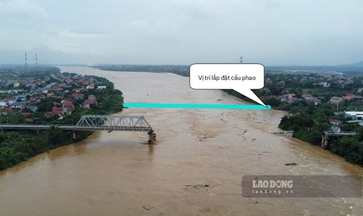 Vị trí sẽ lắp đặt cầu phao gần cầu Phong Châu. Ảnh: Tô Công.