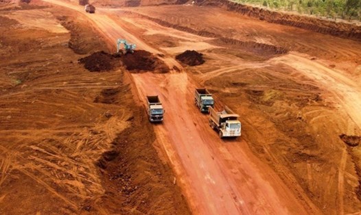 Hiện nay, nhiều khu tái định cư cho người dân thuộc diện thu hồi đất khai sản bô xít chưa được triển khai thi công vì vướng quy hoạch khoáng sản và giải phóng mặt bằng. Ảnh: Phan Tuấn