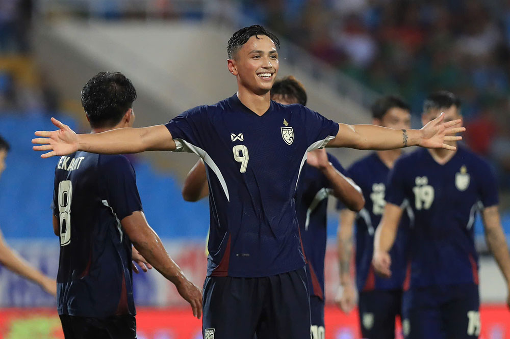 Tuyển Thái Lan có chiến thắng ngược dòng 2-1 trước tuyển Việt Nam. Ảnh: Minh Dân