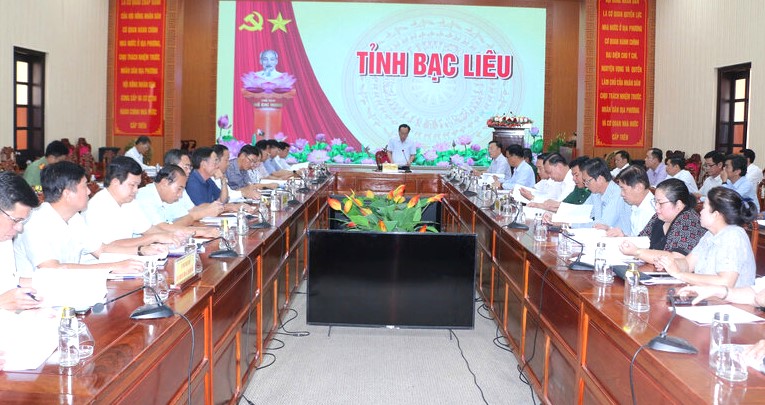 Bạc Liêu chính thức công bố tình huống khẩn cấp sạt lở bờ sông. Ảnh: Nhật Hồ