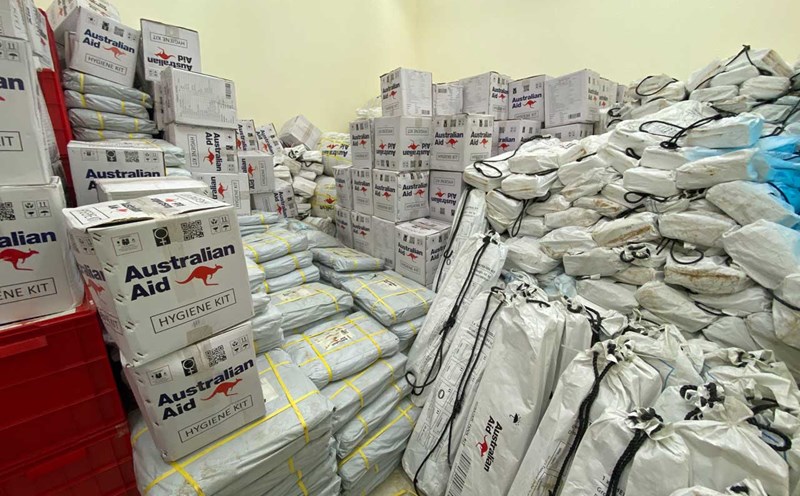 8 tấn đồ cứu trợ sẽ sớm được tỉnh Yên Bái chuyển đến những người dân vũng lũ. Ảnh: Trần Bùi