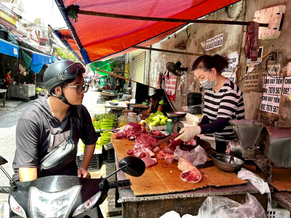 TP Hải Phòng chỉ đạo bảo đảm duy trì cung ứng lương thực, hàng hóa, không để xảy ra tình trạng găm hàng, tăng giá. Ảnh: Nguyễn Thanh