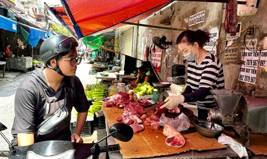 TP Hải Phòng chỉ đạo bảo đảm duy trì cung ứng lương thực, hàng hóa, không để xảy ra tình trạng găm hàng, tăng giá. Ảnh: Nguyễn Thanh