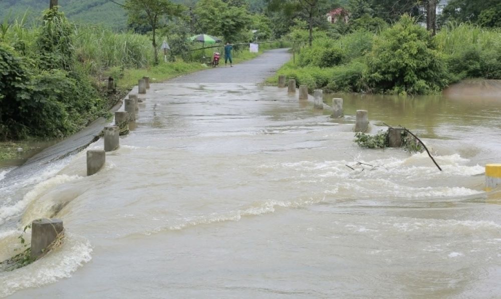 Khe tràn nơi nữ công nhân bị nước lũ cuốn trôi. Ảnh: Minh Hoàng