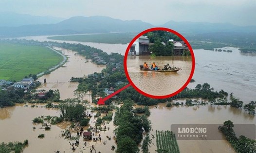 Lũ sông Hồng rút dần sau khi đạt đỉnh lũ trên mức BĐ3. Ảnh: Tô Công