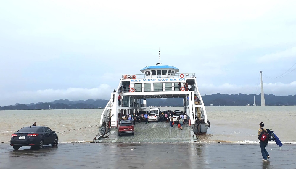 Hải Phòng tiếp tục miễn phí vé phà ra đảo Cát Bà đến hết 20.9. Ảnh: Hoàng Khôi