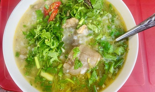 Cháo bò mụ Hà.