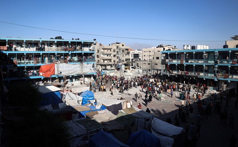 6 nhân viên của cơ quan Liên Hợp Quốc về người tị nạn Palestine UNRWA thiệt mạng trong cuộc không kích trường học ở Gaza do Israel thực hiện ngày 11.9. Ảnh: AFP