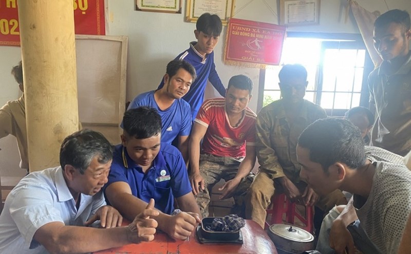 Agricultural machinery repair training class in Ea Ho commune (Krong Nang district, Dak Lak province). Photo: Mai Sao