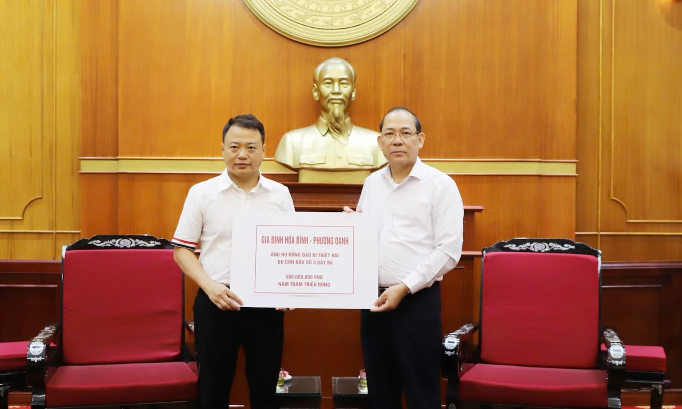 Hình ảnh Shark Bình ủng hộ số tiền 500 triệu đồng thông qua Ủy ban Mặt trận Tổ quốc Việt Nam. Ảnh: Nhân vật cung cấp