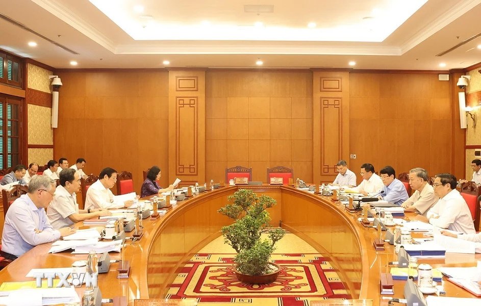 Tổng Bí thư, Chủ tịch nước Tô Lâm phát biểu kết luận phiên họp của Bộ Chính trị cho ý kiến sơ kết 5 năm thực hiện Nghị quyết 45-NQ/TW về xây dựng và phát triển TP Hải Phòng. Ảnh: TTXVN
