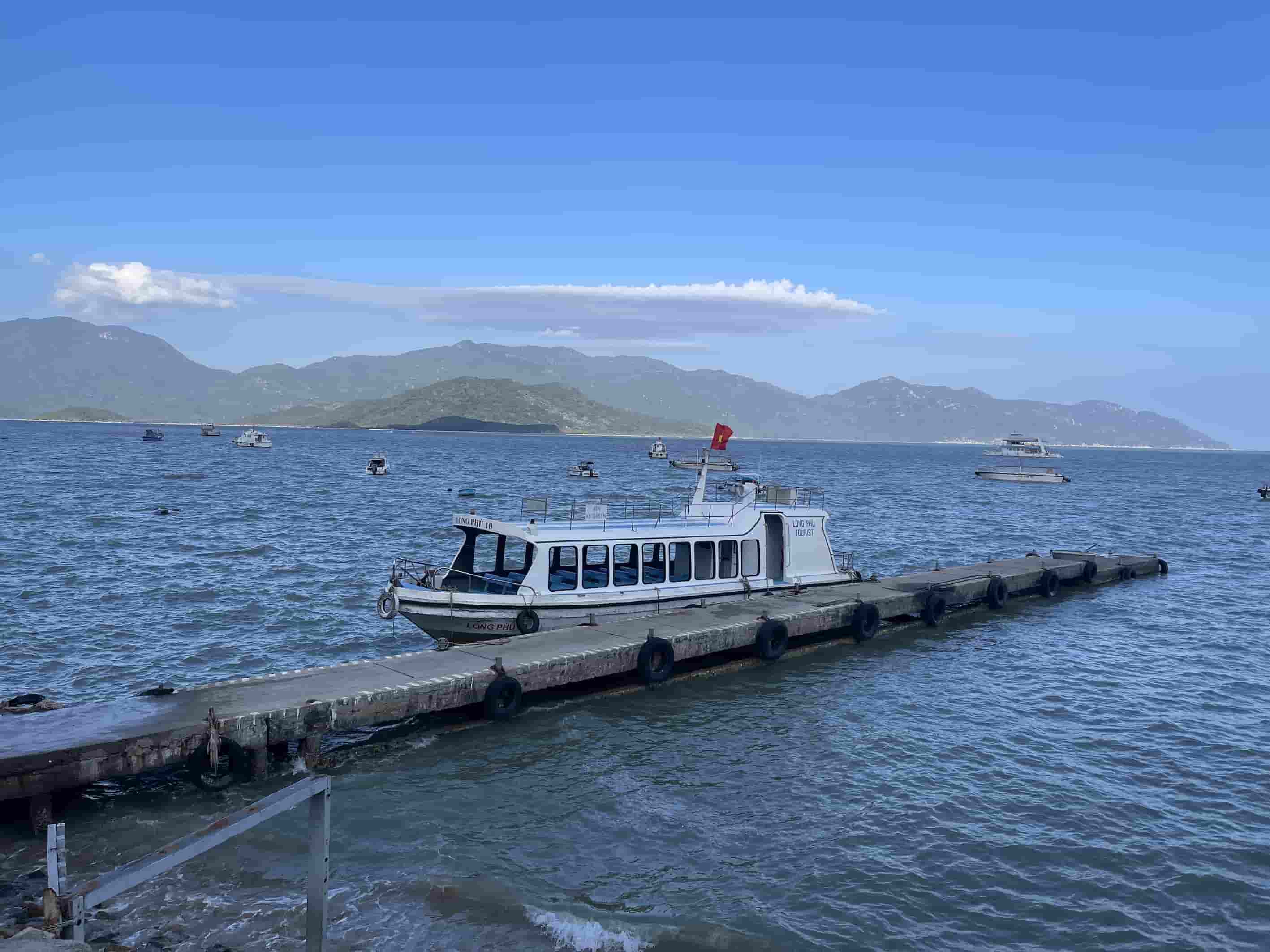 Bến tàu du lịch Long Phú ở Khánh Hòa. Ảnh: Hữu Long