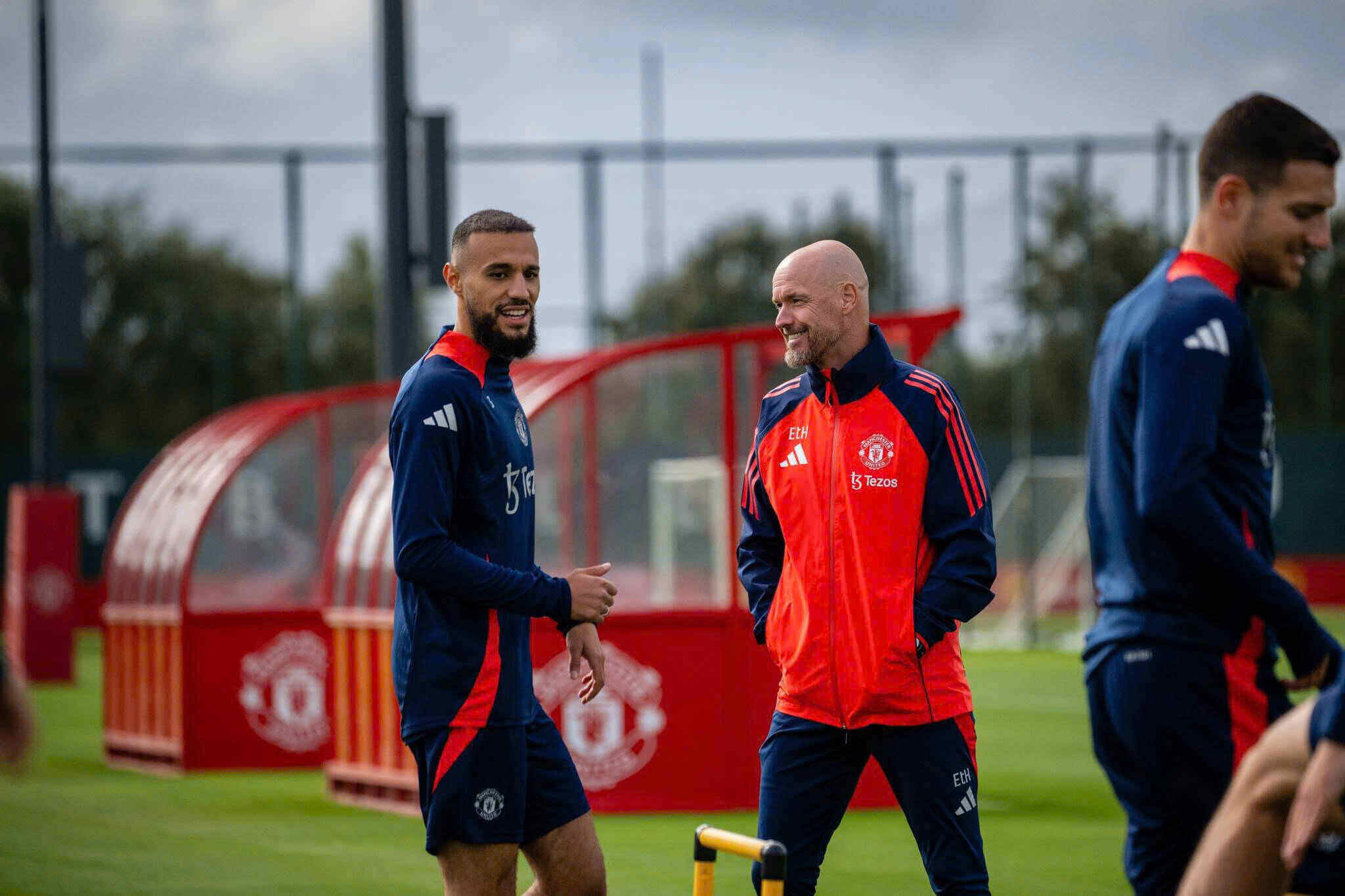 Ten Hag can dua ra nhung quyet dinh dung dan ve nhan su.  Anh: MUFC 