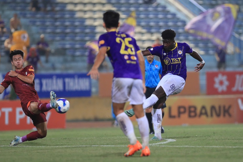 Hà Nội FC thắng Bình Định trận ra quân V.League 2024-2025. Ảnh: Minh Dân
