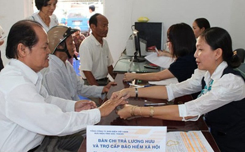 Quy định trừ 2% lương hưu khi nghỉ hưu trước tuổi căn cứ theo Luật Bảo hiểm xã hội 2014. Ảnh minh họa: VGP