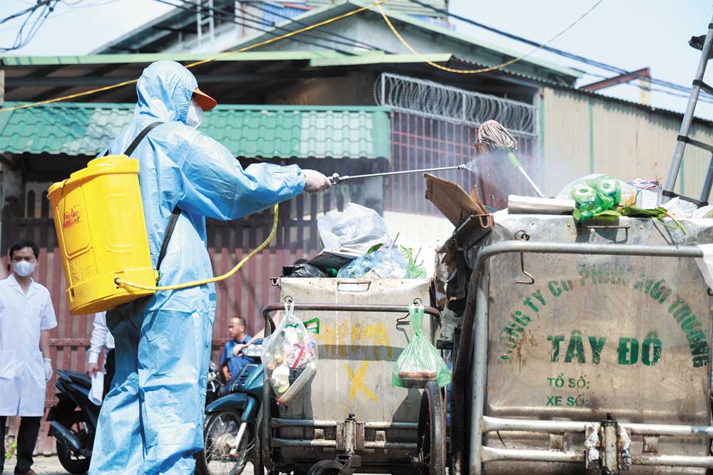 Tăng cường vệ sinh môi trường sau lũ, phòng bệnh bùng phát