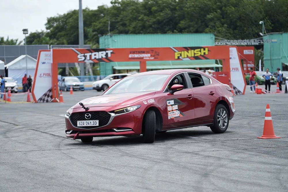 Giải đua xe ôtô Gymkhana miền Nam tại Bình Dương diễn ra hấp dẫn. Ảnh: Sở VHTTDL Bình Dương