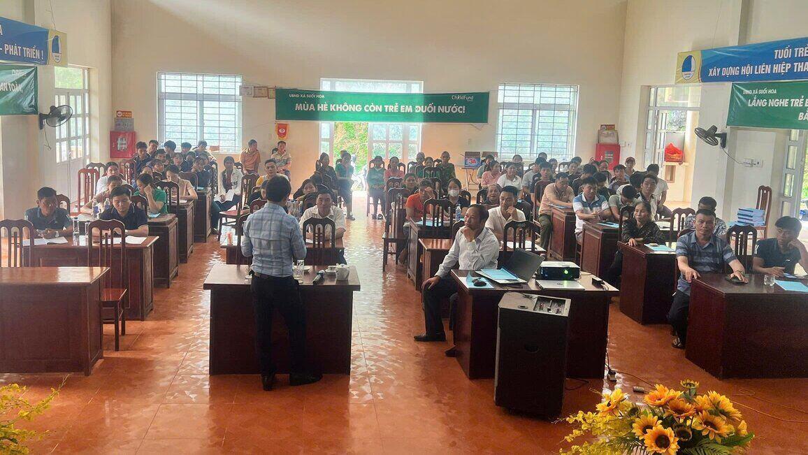 Lớp tập huấn nâng cao hiểu biết pháp luật cho người đồng bào dân tộc thiểu số. Ảnh: Vân Anh