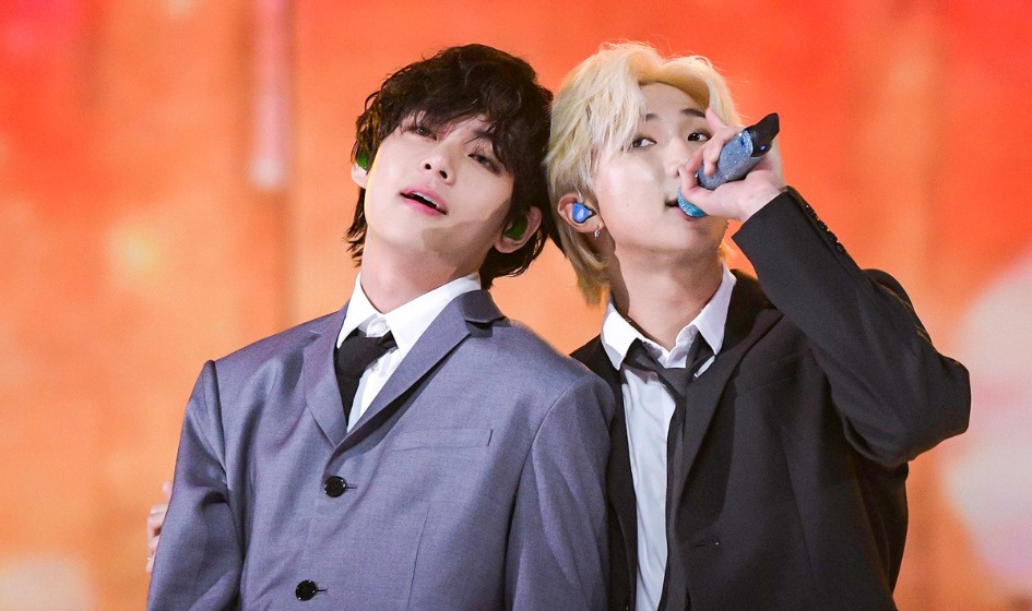 RM và V BTS. Ảnh: AllKpop.