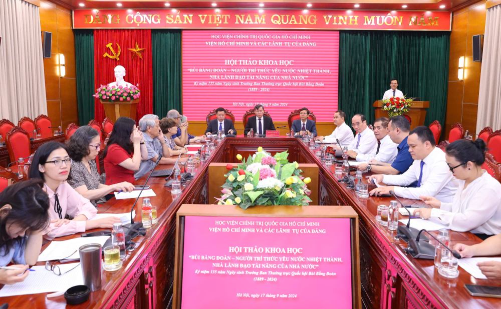 Nhiều ý kiến tại hội thảo khẳng định tinh thần liêm chính, chí công vô tư của cụ Bùi Bằng Đoàn - người trí thức yêu nước nhiệt thành, nhà lãnh đạo tài năng. Ảnh: T.Vương