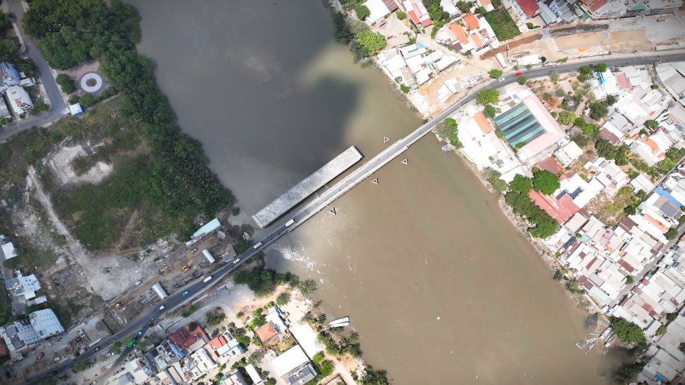 Cầu Phước Long nối Quận 7 - Nhà Bè dự kiến hoàn thành cuối năm nay. Ảnh: Anh Tú