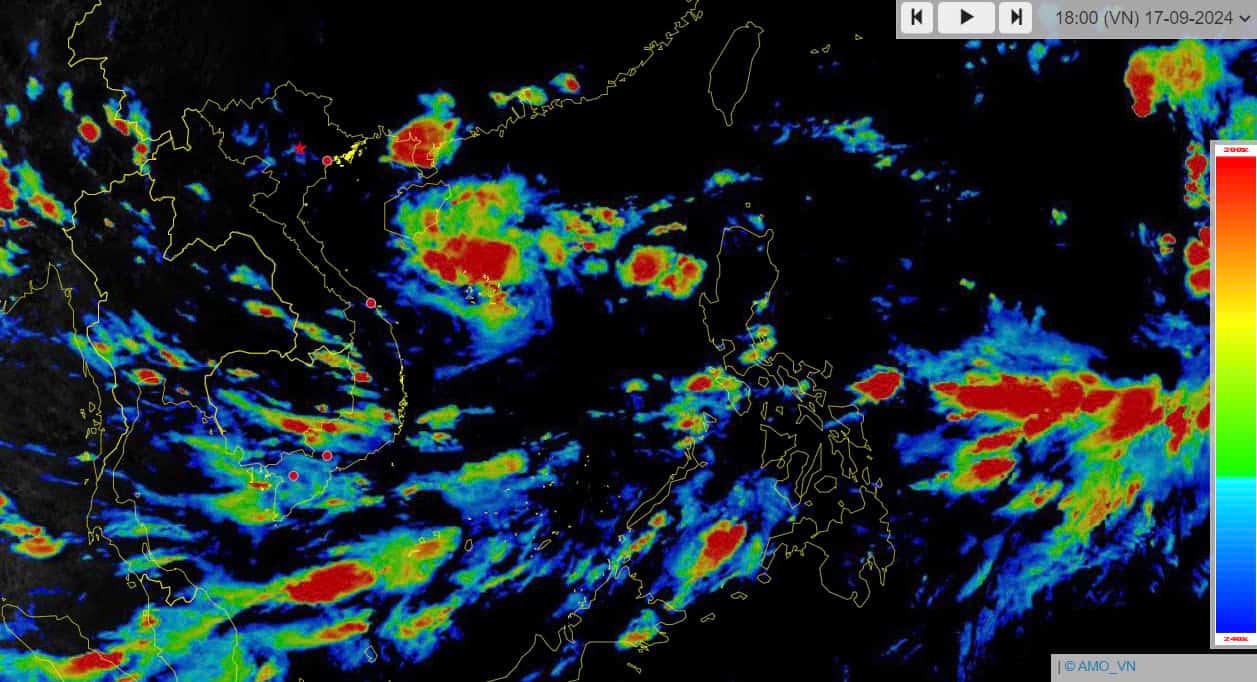 Ảnh mây vệ tinh hồi 18h ngày 17.9. Ảnh: Trung tâm Dự báo Khí tượng Thủy văn Quốc gia 