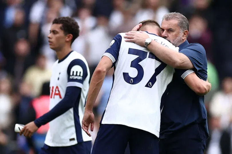 Tottenham mới chỉ giành được 4 điểm sau 4 vòng đầu tiên tại Premier League. Ảnh: AFP