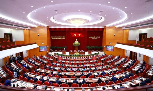 Trong phiên làm việc ngày 18.9, Ban Chấp hành Trung ương làm việc tại tổ, trong đó có thảo luận về nội dung liên quan tới công tác nhân sự. Ảnh: TTXVN