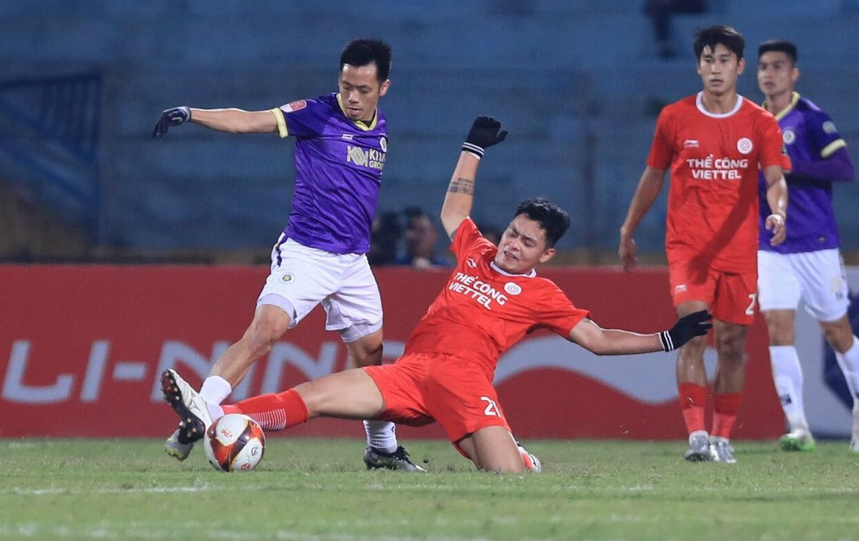 Thể Công Viettel gặp Hà Nội FC tại vòng 2 V.League 2024-2025. Ảnh: Minh Dân