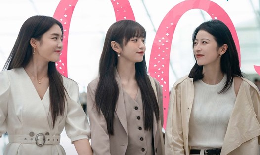 Phim "Bán thục nam nữ" của Điền Hi Vi lên sóng được dự đoán sẽ lấn át phim của Nhậm Gia Luân. Ảnh: NSX.