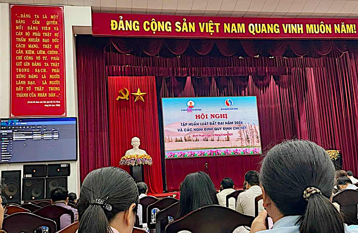 Tập huấn về Luật Đất đai 2024 tại Bình Thuận. Ảnh: Duy Tuấn 